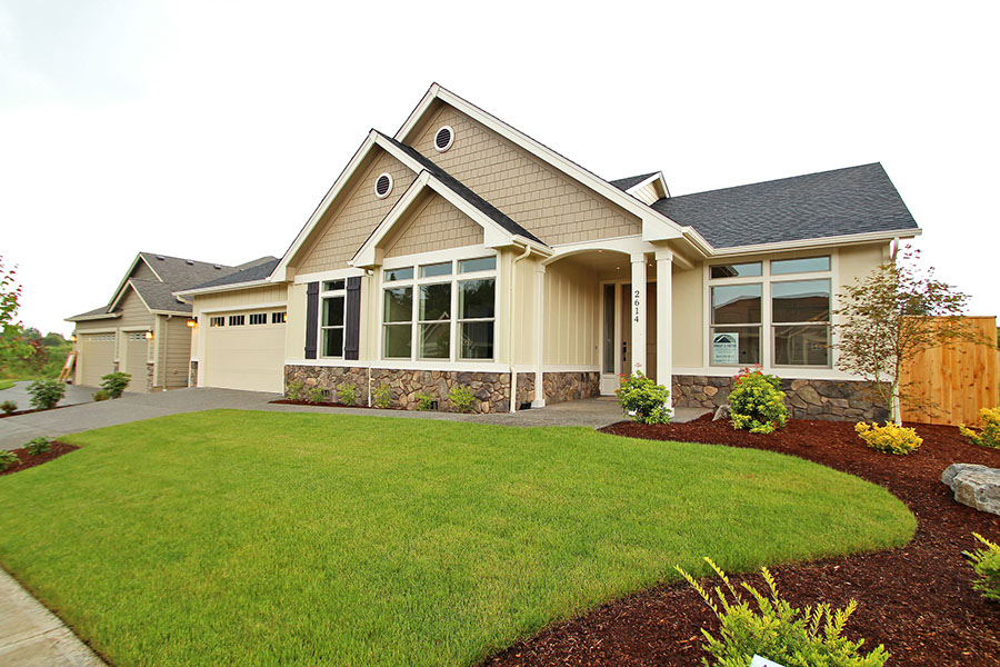 Exterior of new home at Chinook Place, by Universal Construction